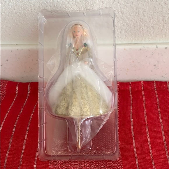 ‘95 Hallmark Happy Holidays Barbie Stocking Hanger - Picture 4 of 16